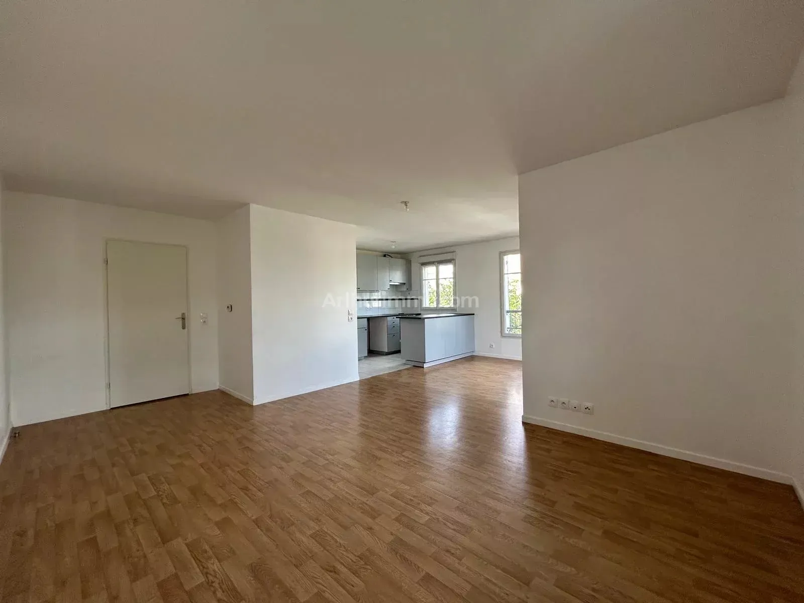 Appartement Avenue Paul Vaillant-Couturier à Paray-Vieille-Poste