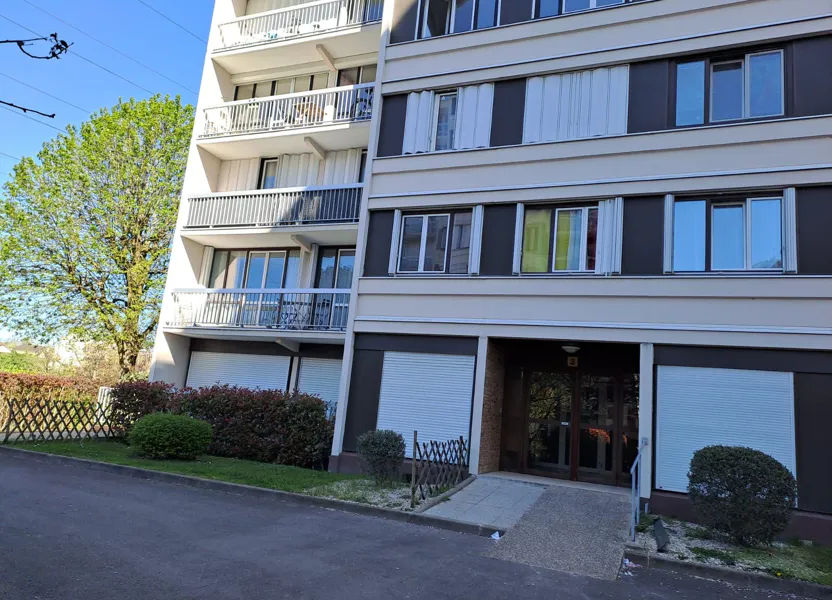 Appartement Place du Bois Madame à Chelles