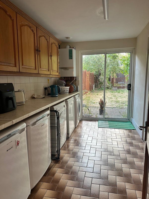 Room Hornsey Park Road in Greater London