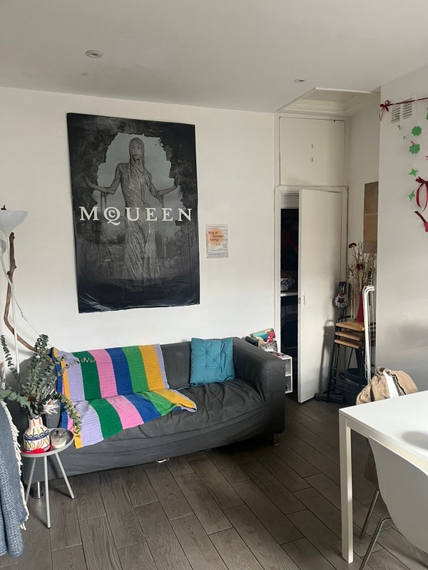 Room Walworth Road in Greater London