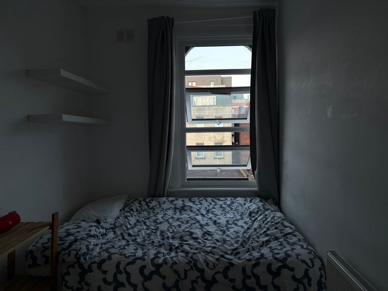 Room Walworth Road in Greater London