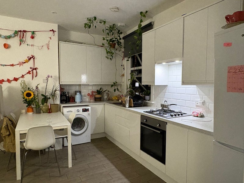 Room Walworth Road in Greater London