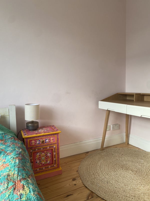 Room Bishop Road in Bristol