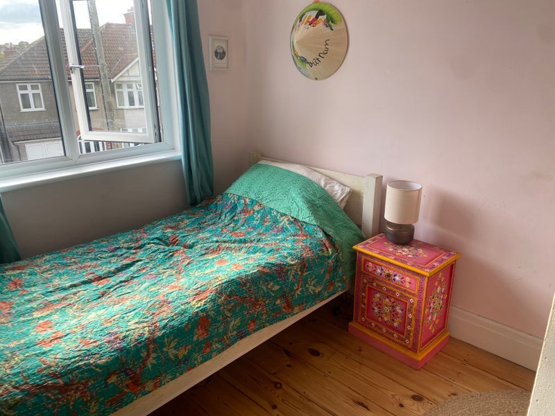 Room Bishop Road in Bristol
