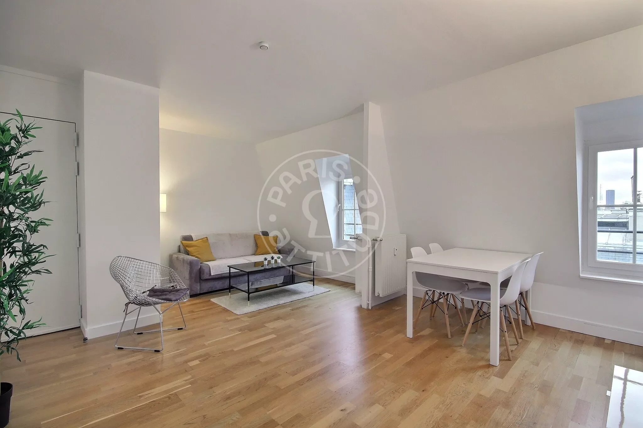 Flat Rue de la Bienfaisance in Paris
