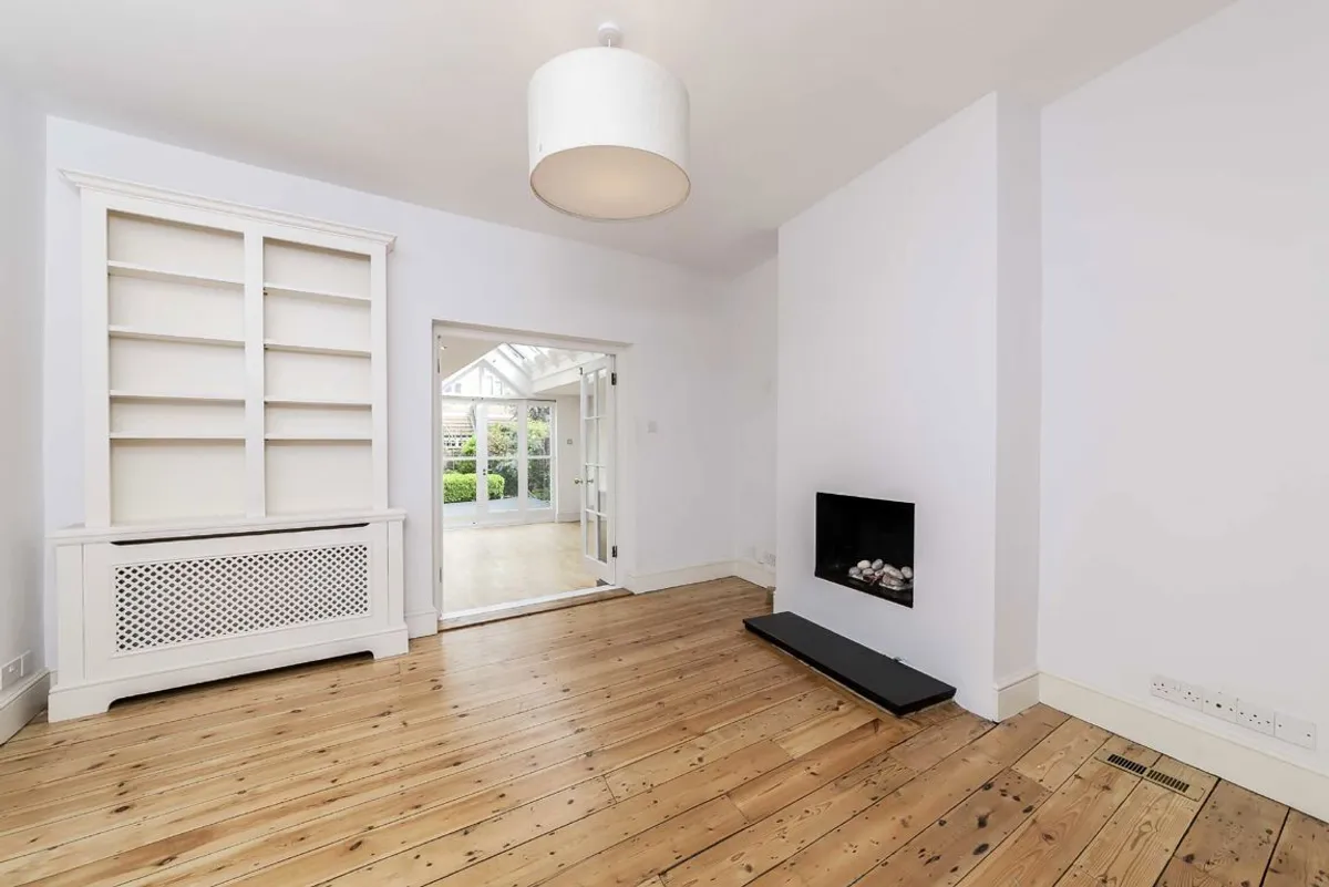 House Fielding Road in Greater London