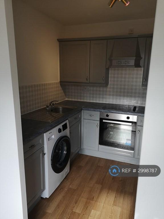 Flat Velour Close in Salford