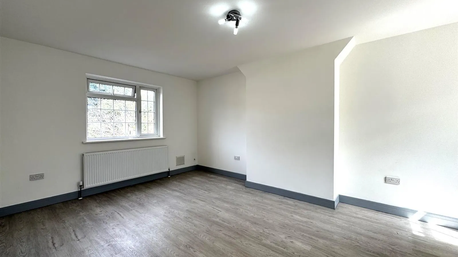 Flat Harefield Road in Greater London