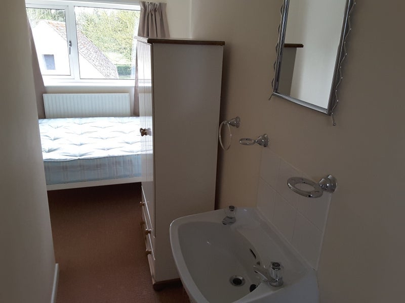 Flat Bond End in Rugby