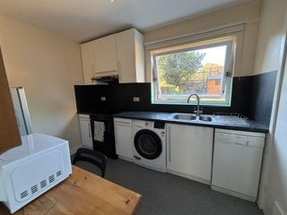 Flat Bartholomew Close in Greater London
