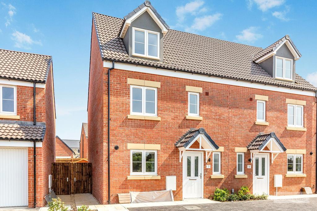 House Cardigan Close in Northampton
