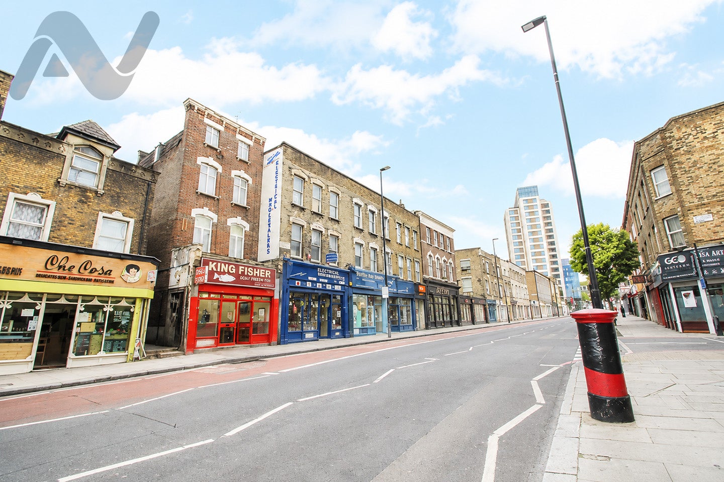 Flat Holloway Road in Greater London