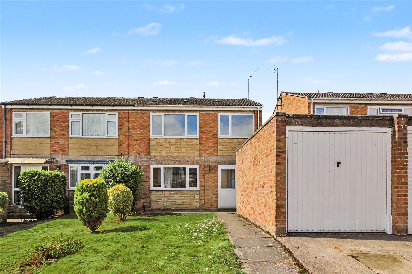House Torrington Crescent in Wellingborough