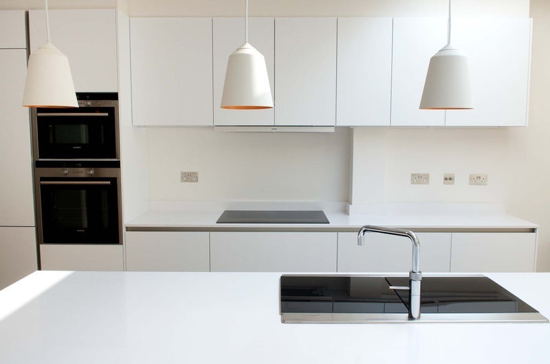 Room Calbourne Road in Greater London