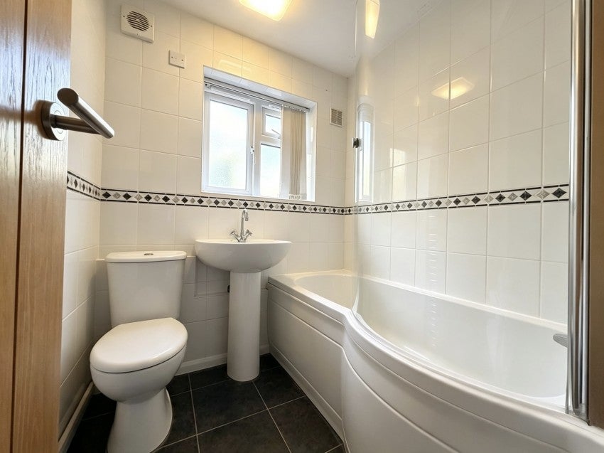 Room Elizabeth Avenue in Exeter