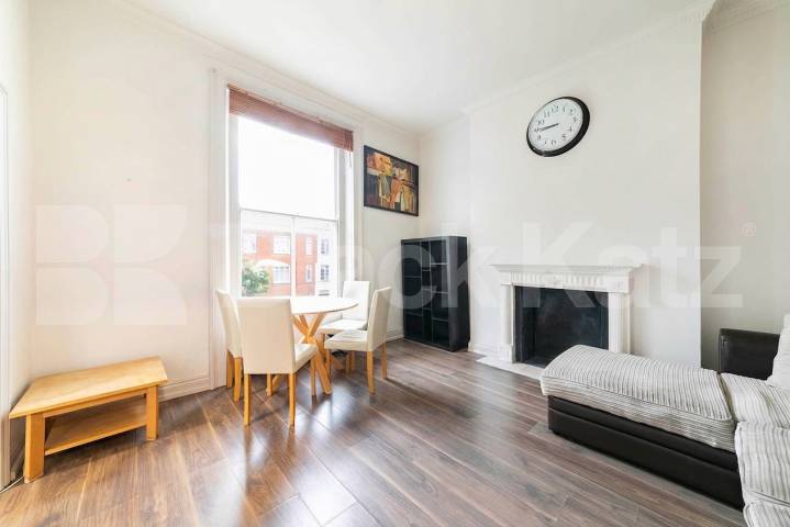 Flat Belsize Road in London