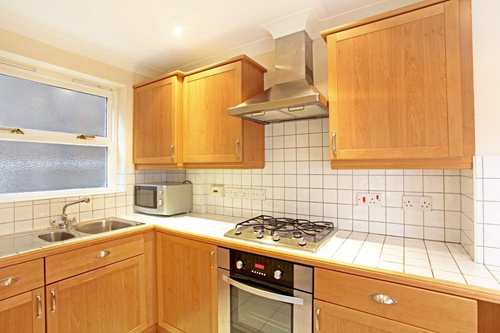 Flat Gloucester Terrace in City of Westminster