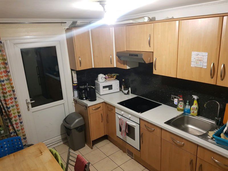 Room Twyford Street in Greater London