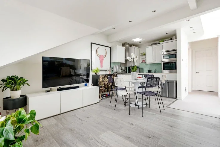 Flat Elgin Avenue in City of Westminster