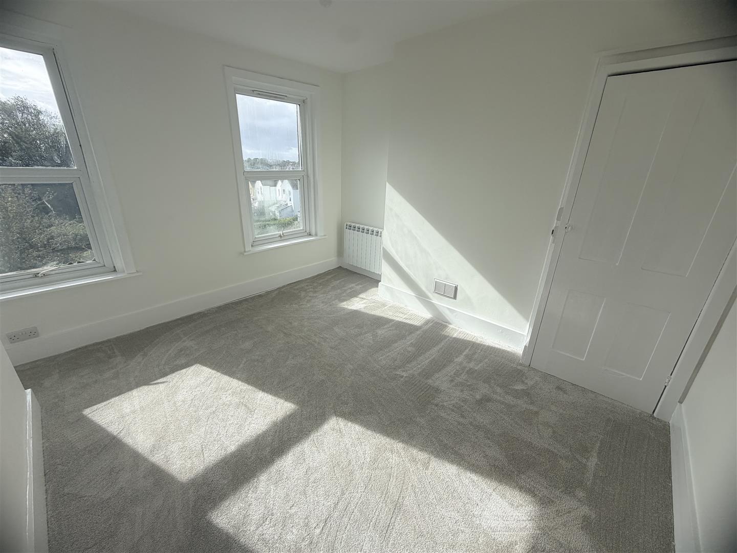 Flat Horntye Road in St Leonards