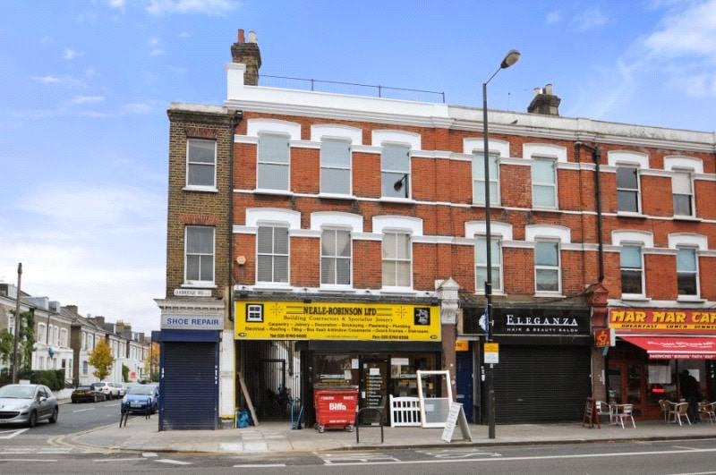 Flat Uxbridge Road in Greater London
