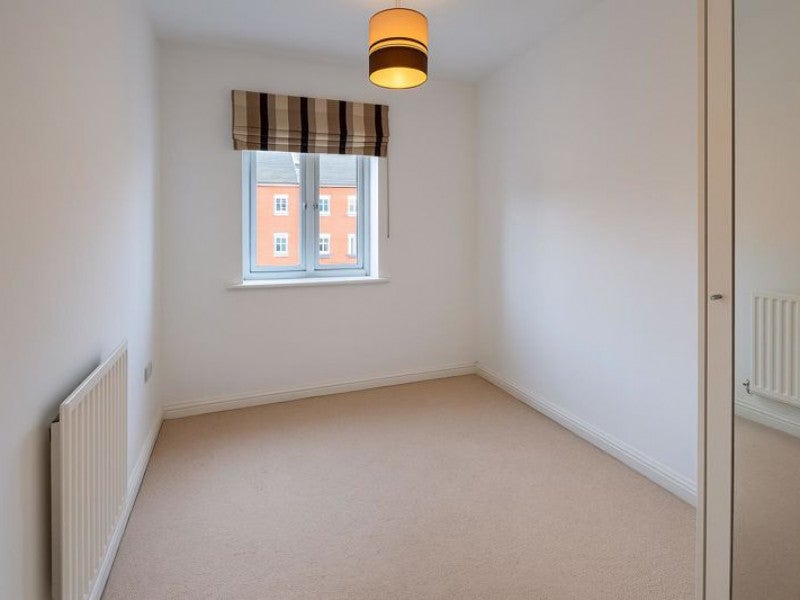 Room Hornbeam Close in Bradley Stoke