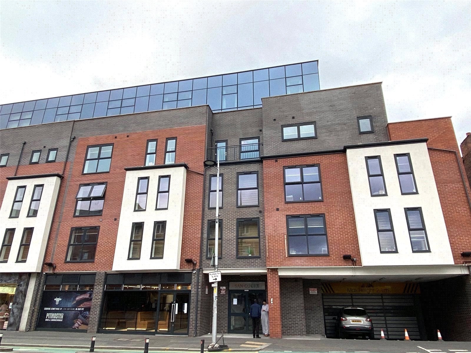 Flat Wilmslow Road in Manchester
