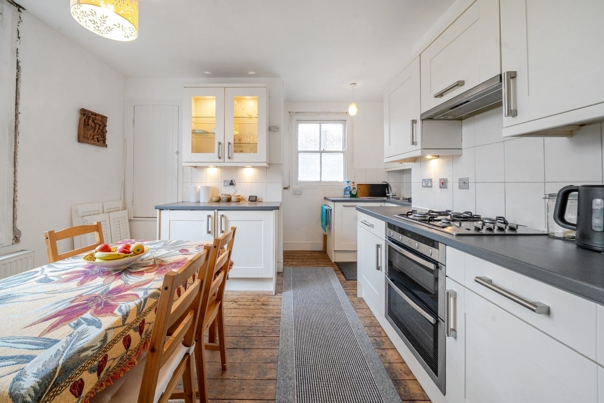 Flat Waldron Road in Greater London