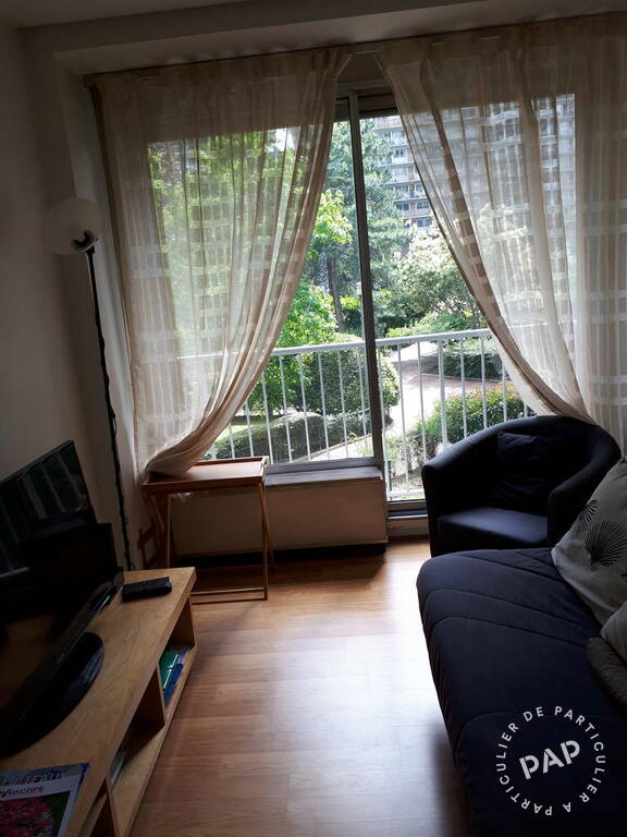 Flat Rue Henri Martin in Puteaux