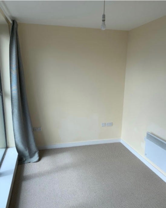 Flat Havelock Street in Greater London