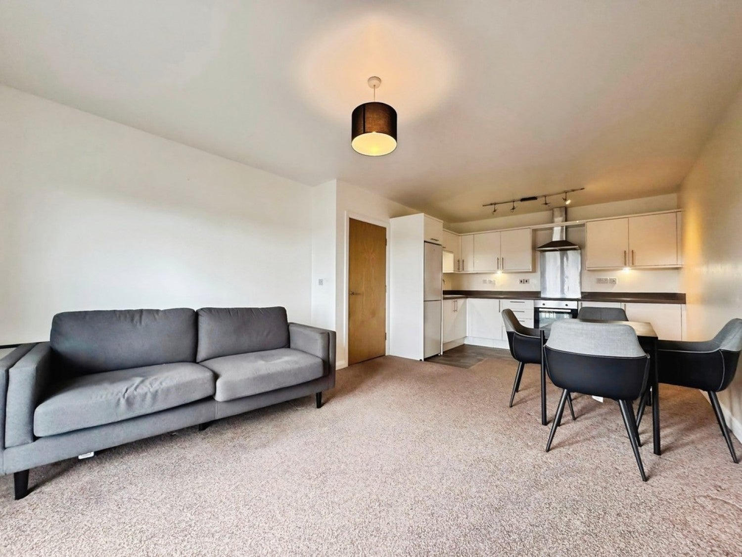 Flat Aberford Road in Leeds