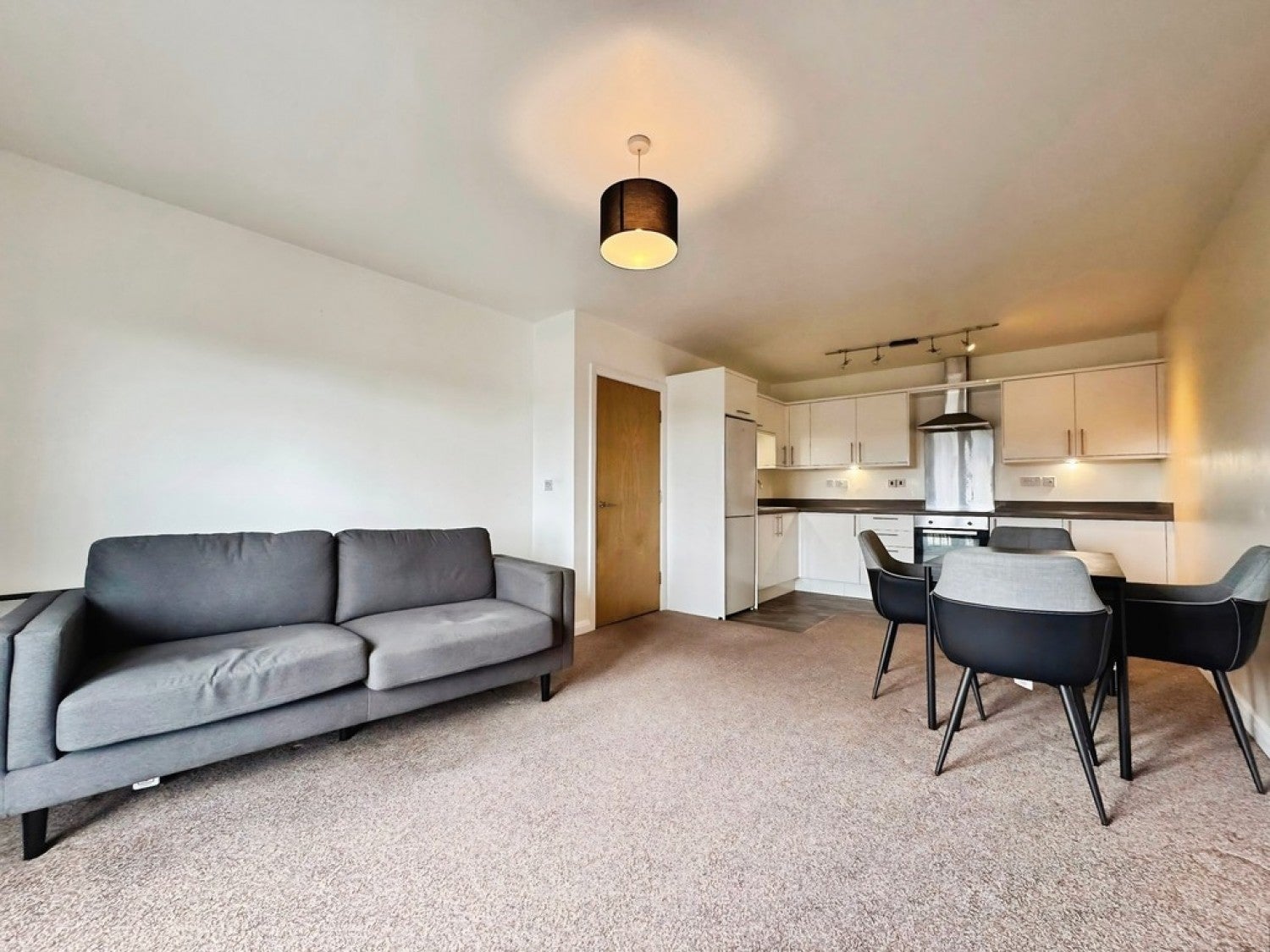 Flat Aberford Road in Leeds