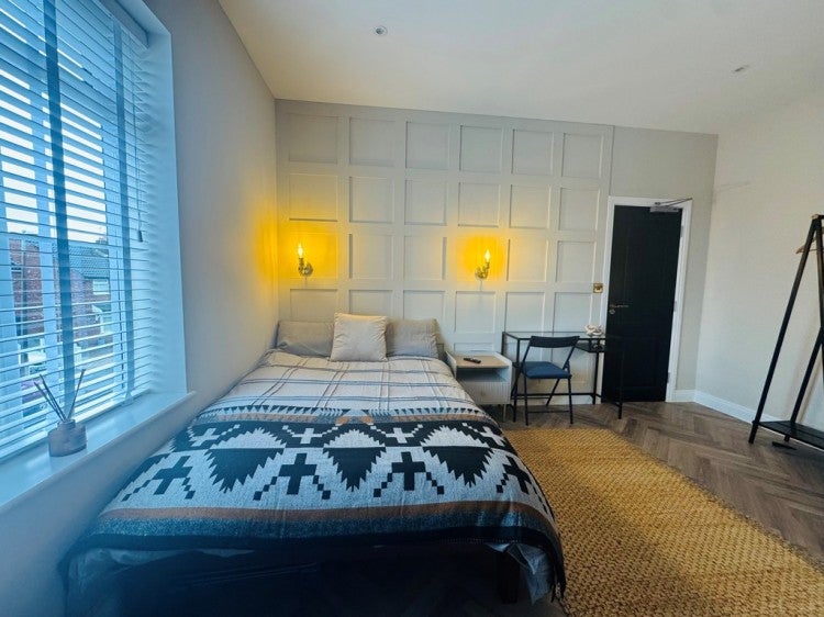 Room Arthur Street in Salford