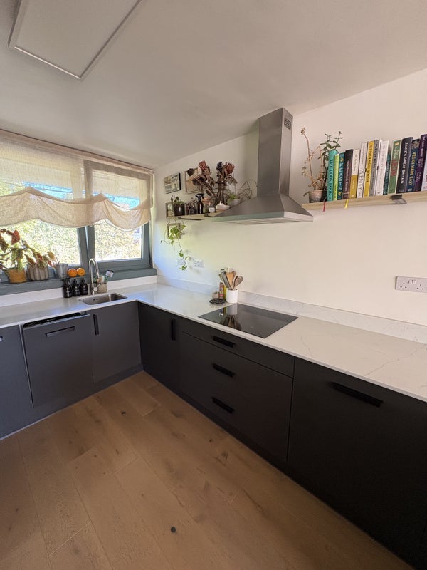 Room Ford Street in Greater London