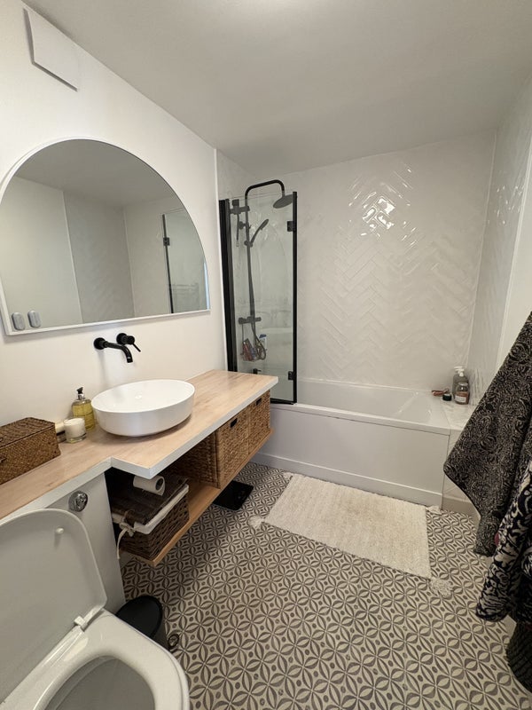 Room Ford Street in Greater London