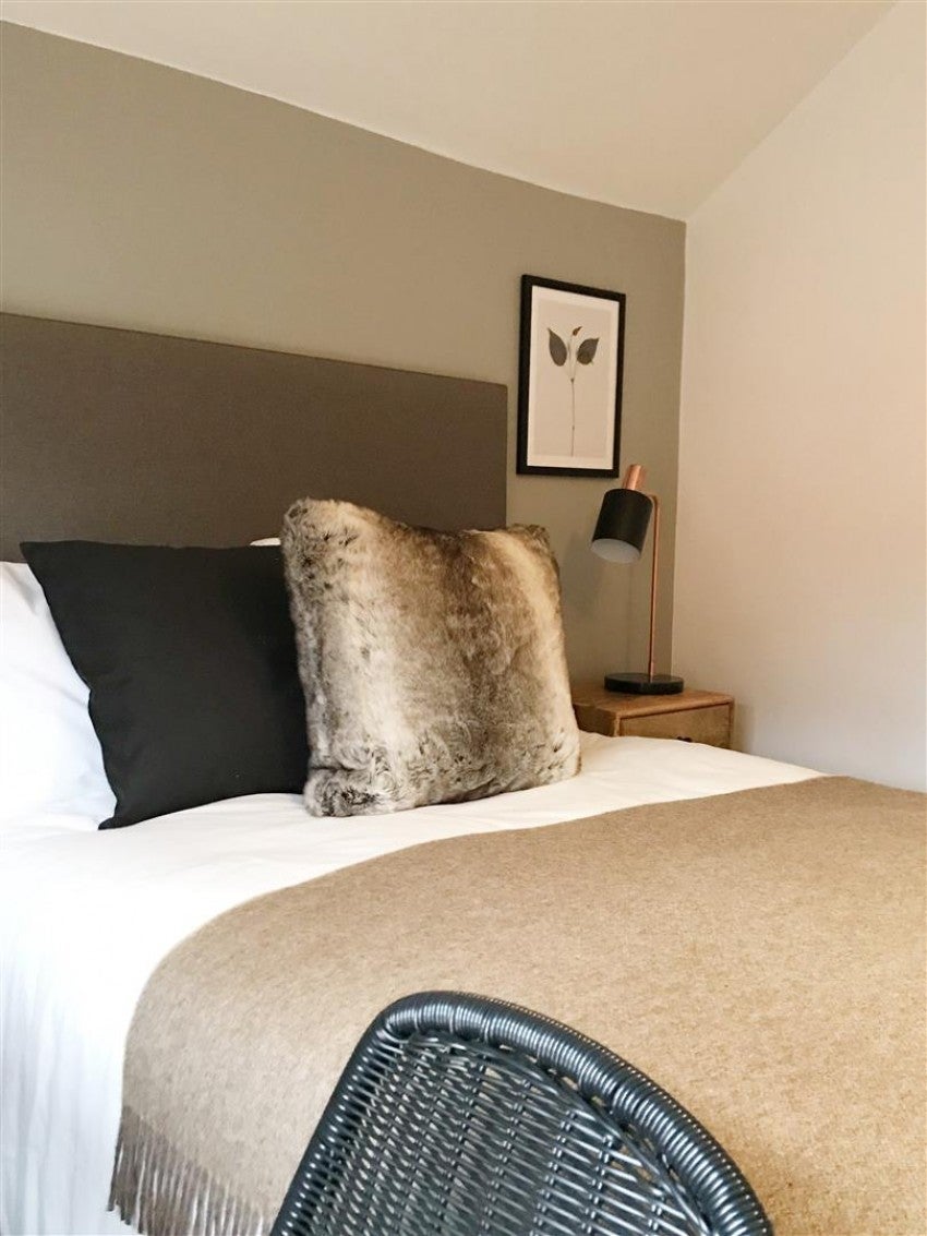 Room Caversham Road in Reading