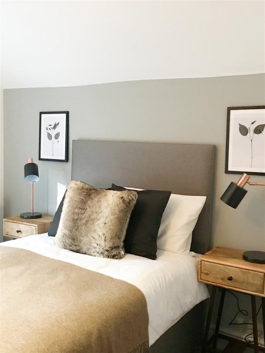 Room Caversham Road in Reading