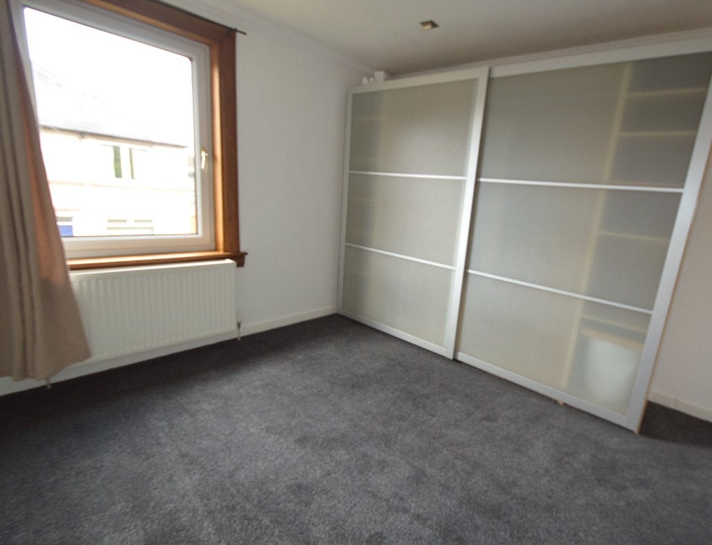 Flat Featherhall Place in City of Edinburgh