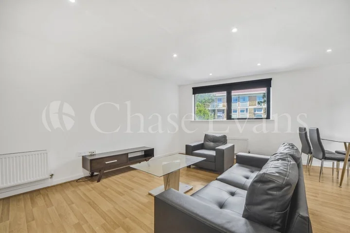 Flat Devons Road in Greater London