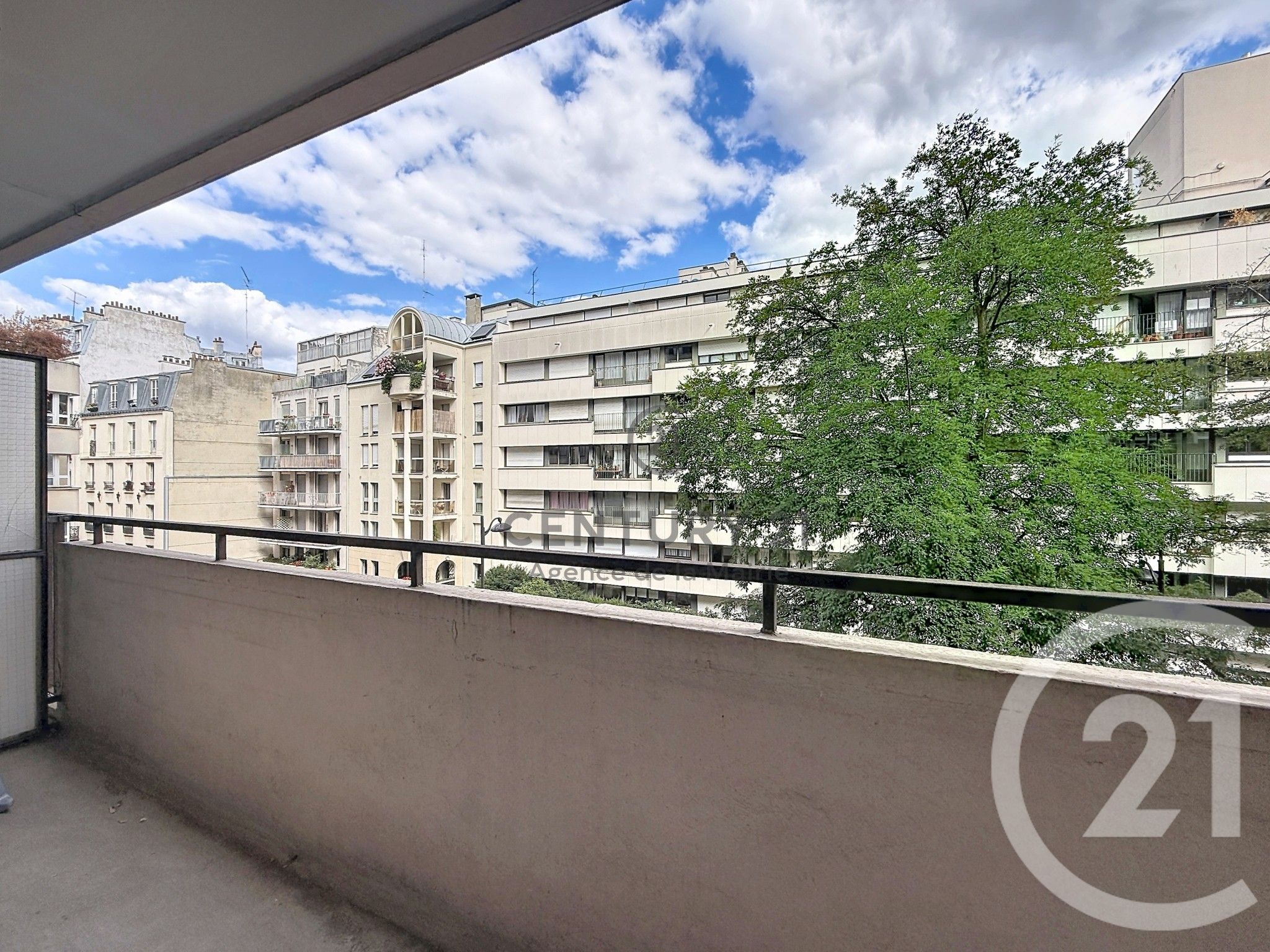 Appartement Rue Villiers de l'Isle Adam à Paris