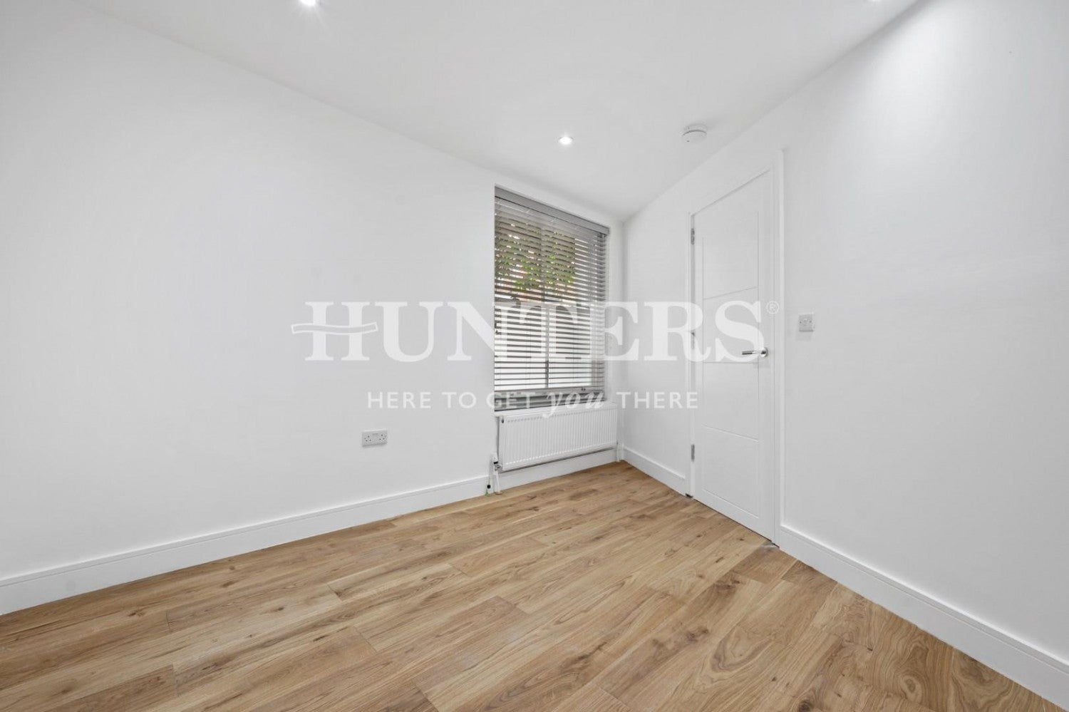 Flat Drayton Park Mews in Greater London