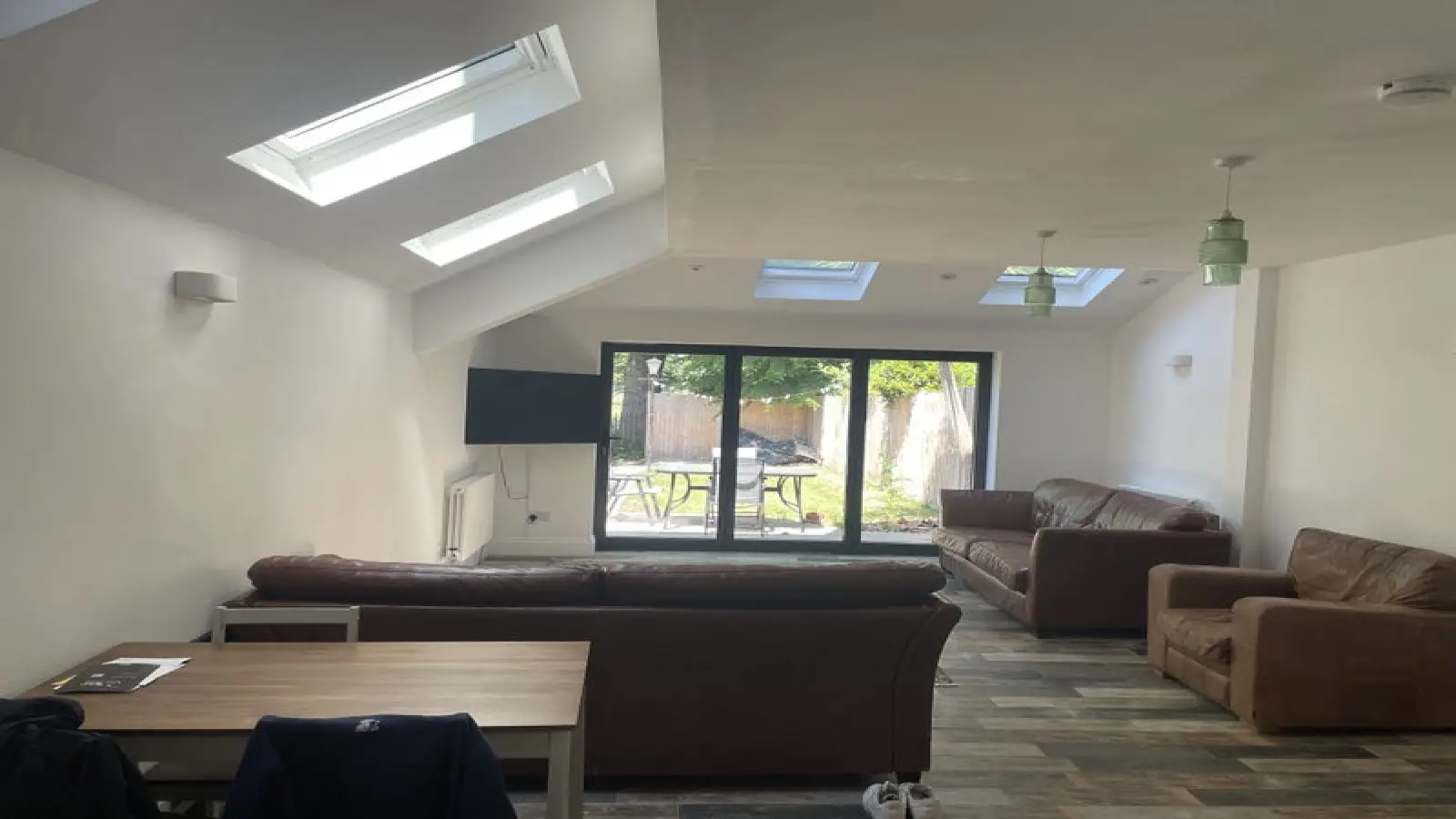 Flat Devonshire Road in Greater London