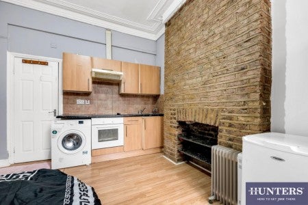 House Mazenod Avenue in Greater London