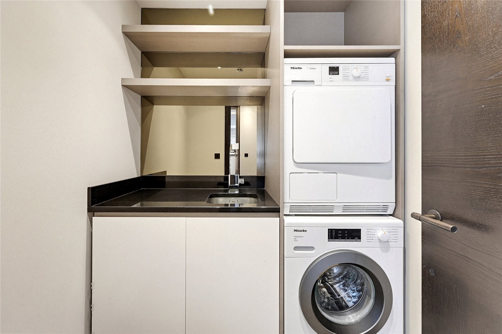 Flat Curzon Street in City of Westminster