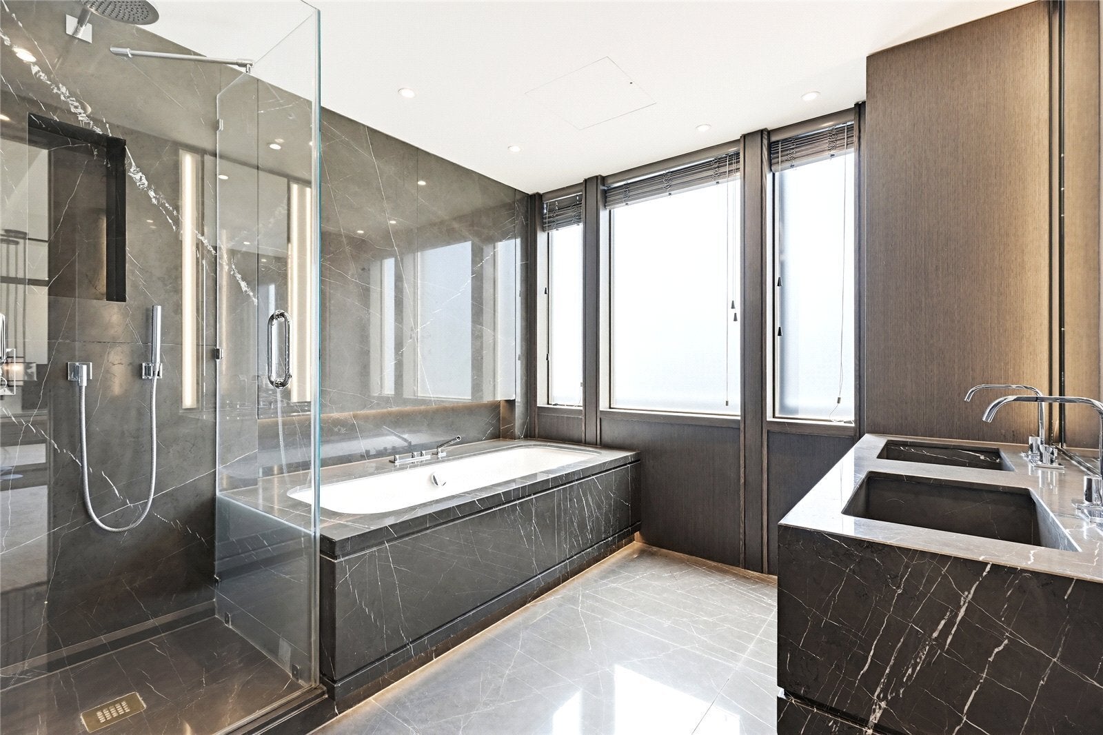 Flat Curzon Street in City of Westminster