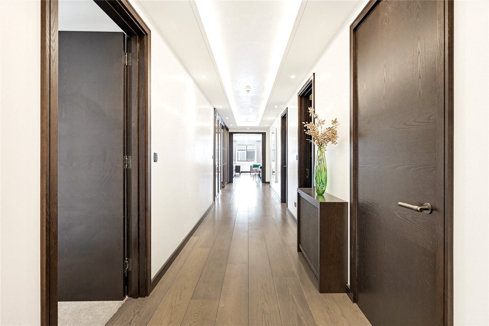 Flat Curzon Street in City of Westminster