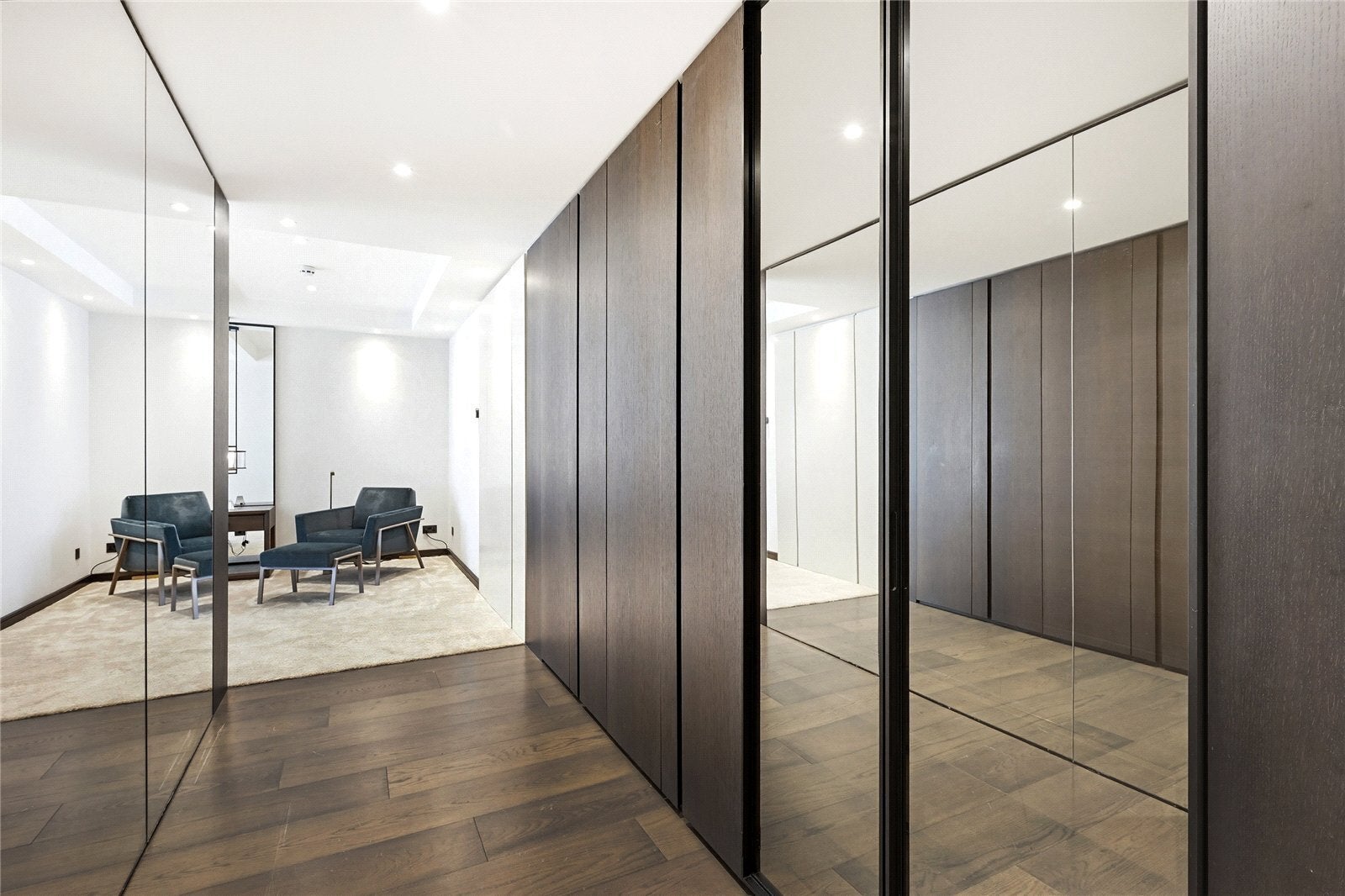 Flat Curzon Street in City of Westminster