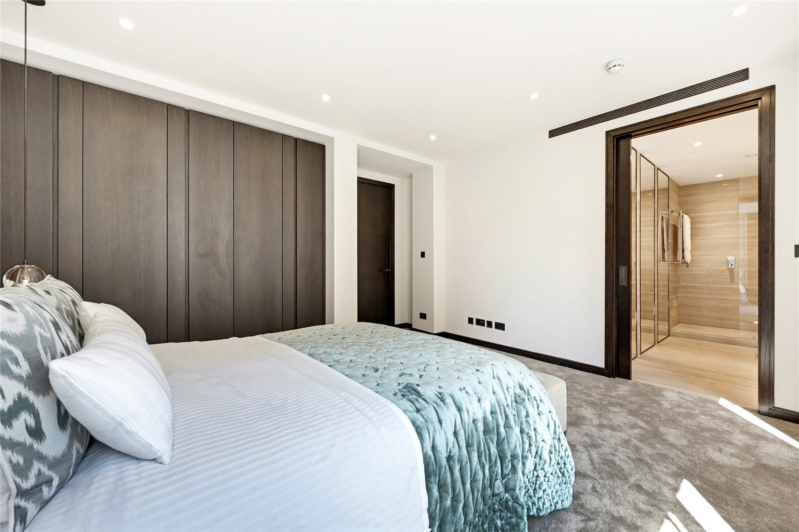 Flat Curzon Street in City of Westminster