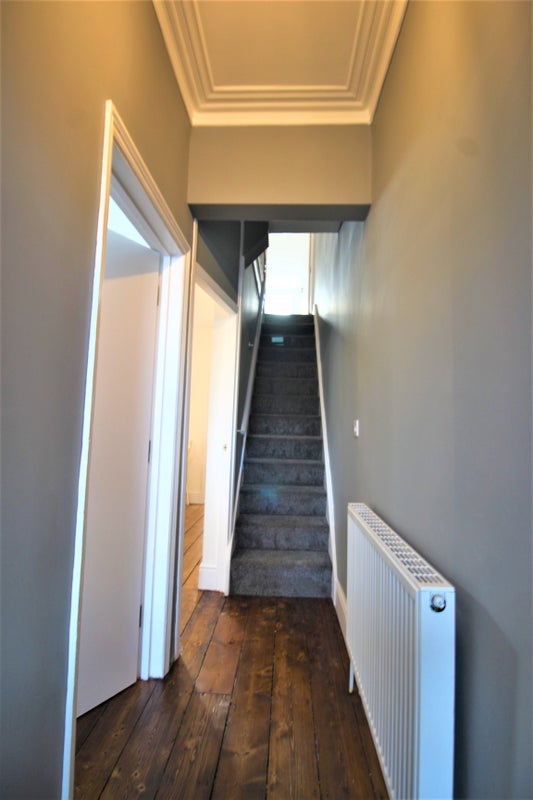 Room Whitehall Road in Bristol