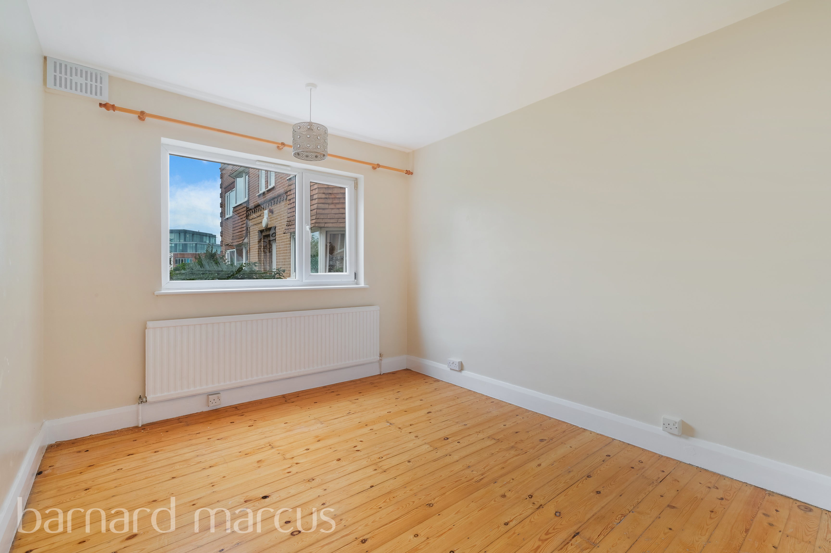 Flat South Bank in Greater London